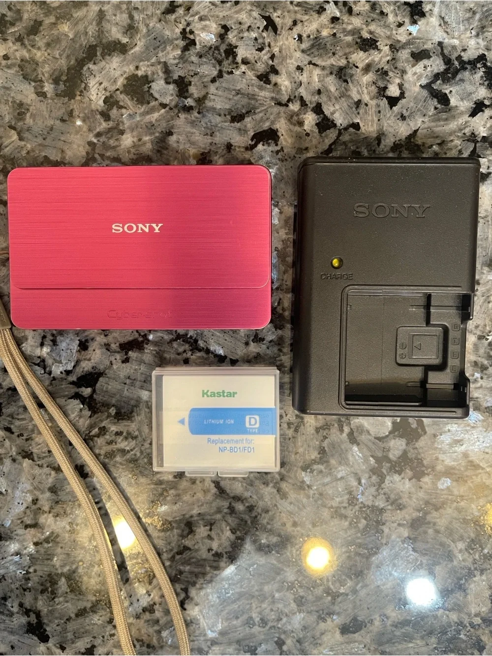 Pink Sony Cybershot DSC-T700 Camera with Battery and Battery Charger